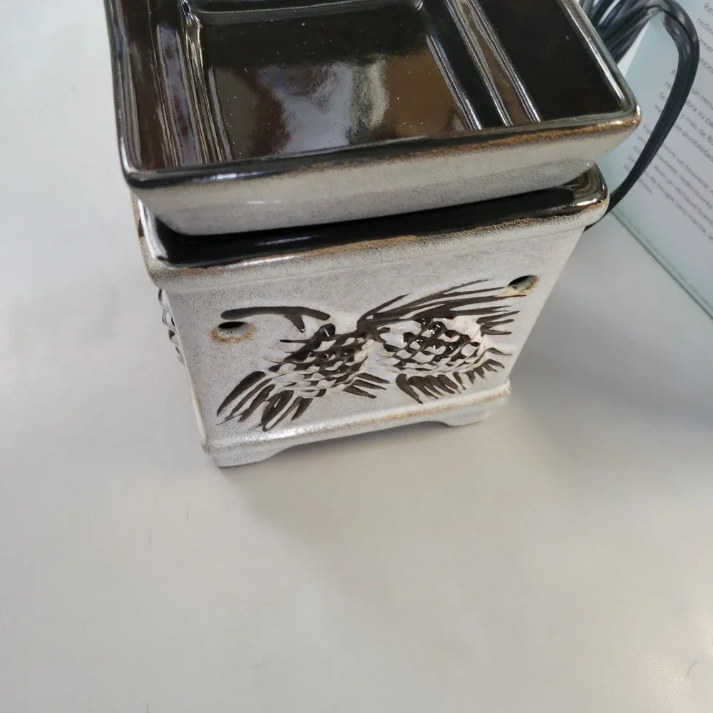 Scentsy Pinecone Full Size Electric Wax Warmer Ceramic Rustic Cabin Decor 2010